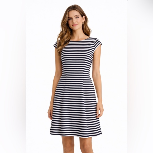 Lilly Pulitzer Dresses & Skirts - Lilly Pulitzer Dress Striped Blue and White